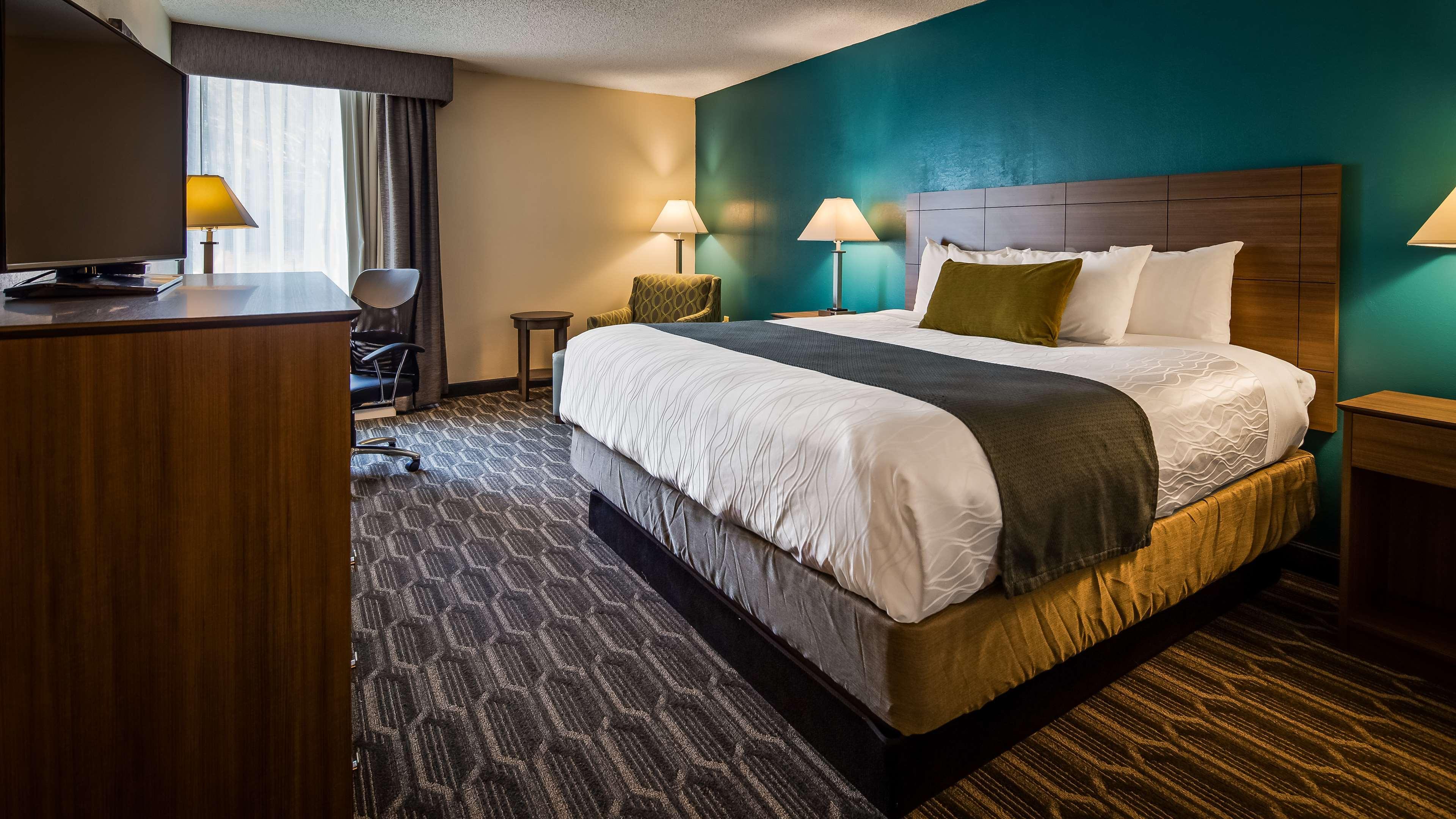 Best Western Plus Yadkin Valley Inn & Suites Jonesville Εξωτερικό φωτογραφία