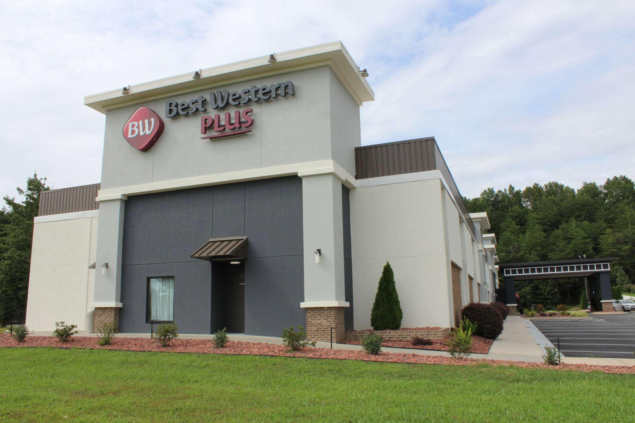 Best Western Plus Yadkin Valley Inn & Suites Jonesville Εξωτερικό φωτογραφία