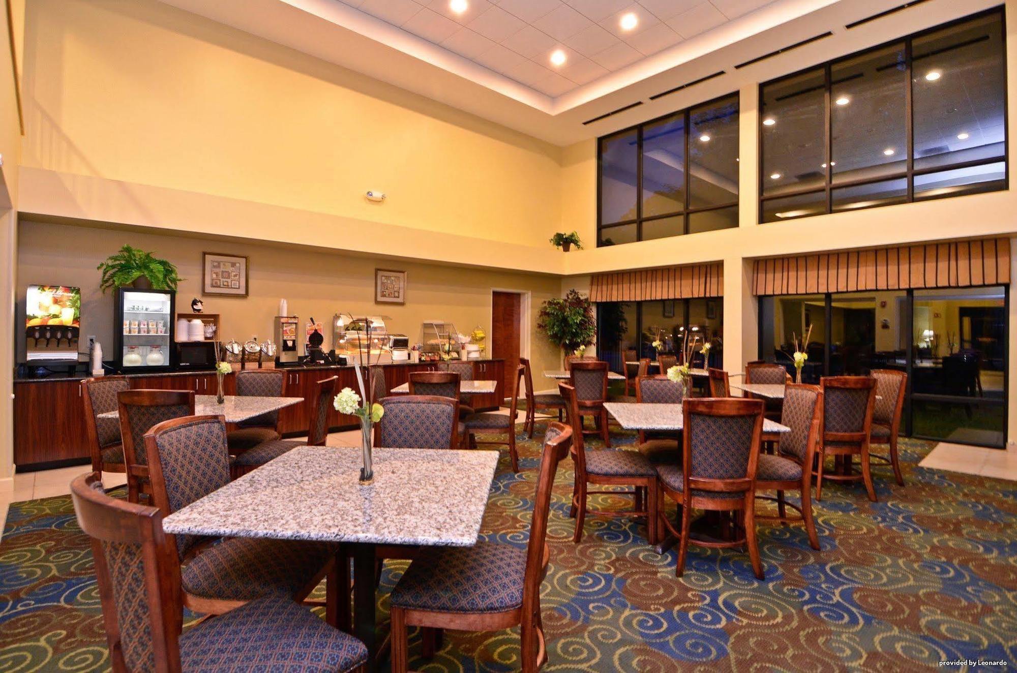 Best Western Plus Yadkin Valley Inn & Suites Jonesville Εστιατόριο φωτογραφία